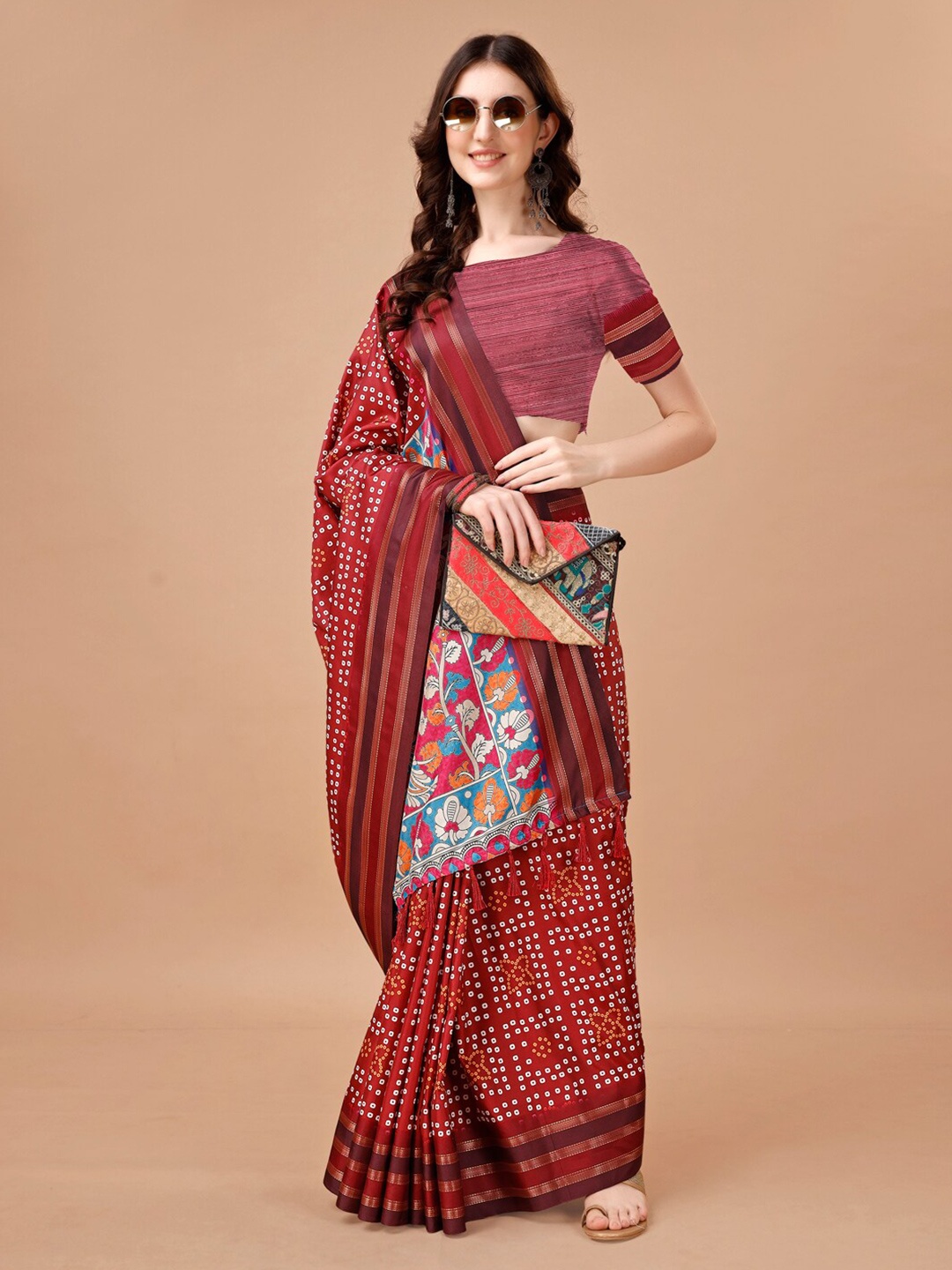 

JUST FASHION Bandhani Printed Zari Banarasi Saree, Red