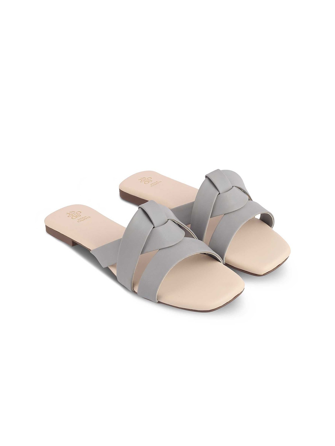 

Tresmode Textured Open Toe Flats, Grey