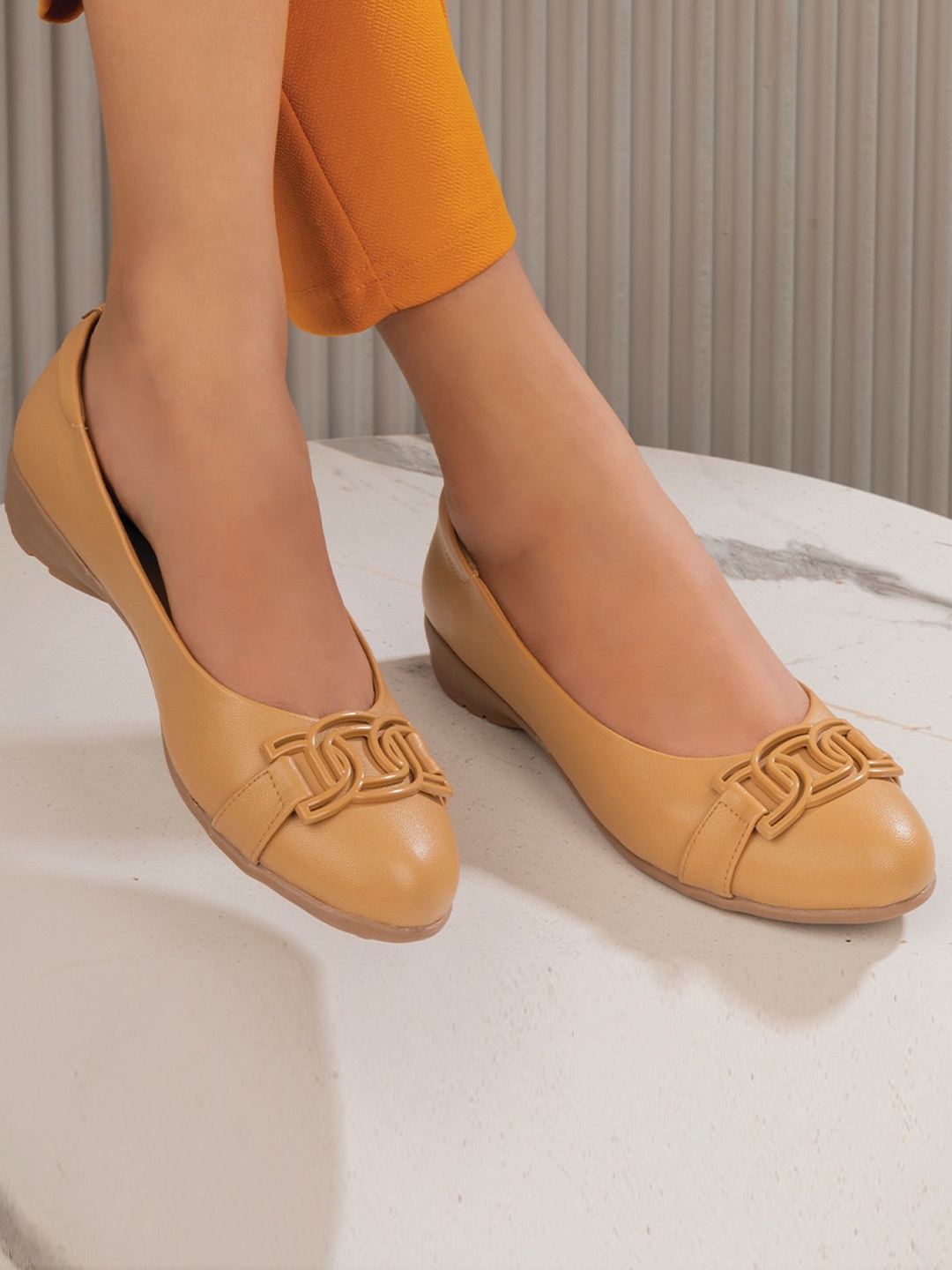 

Tresmode Embellished Round Toe Ballerinas, Beige