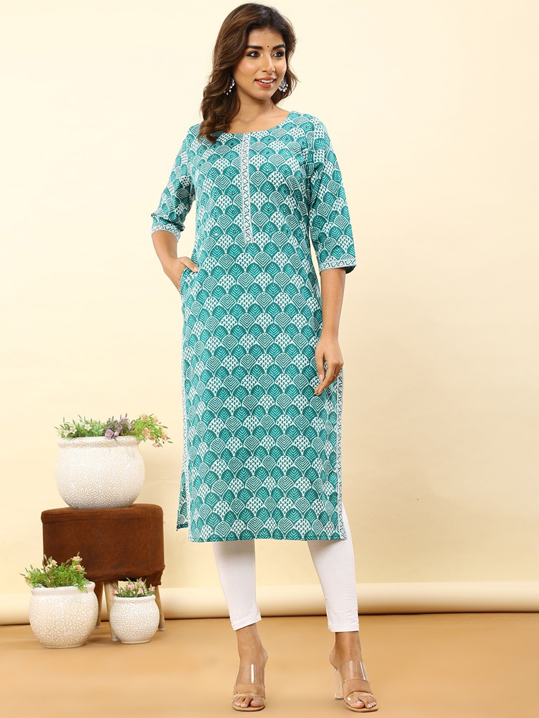

KALINI Women Printed Flared Sleeves Thread Work Kurta, Green