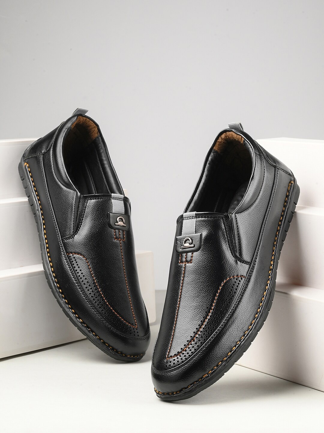 

HERE&NOW Men Formal Slip-On Shoes, Black