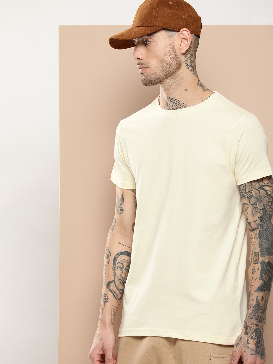 

Difference of Opinion Men Pure Cotton T-shirt, Off white