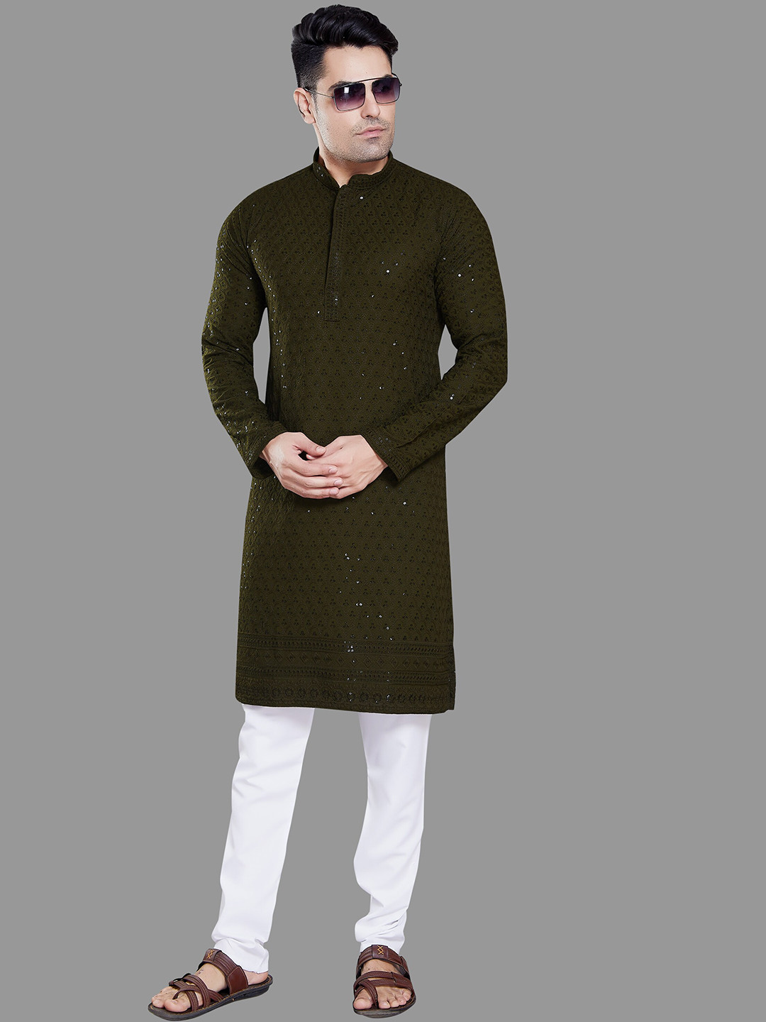 

Rani Saahiba Men Thread Work Kurta, Green