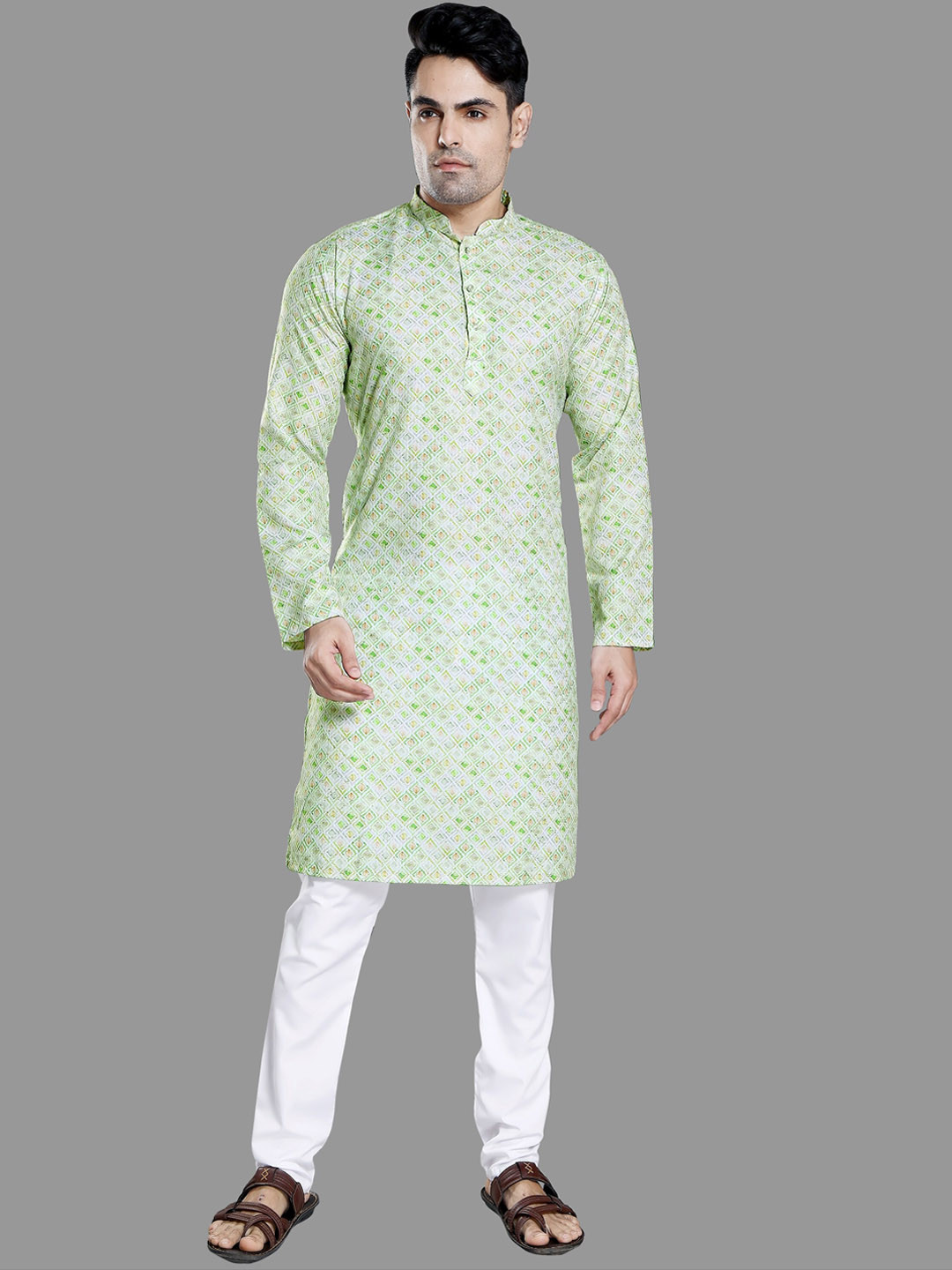 

Rani Saahiba Men Floral Printed Thread Work Kurta, Green