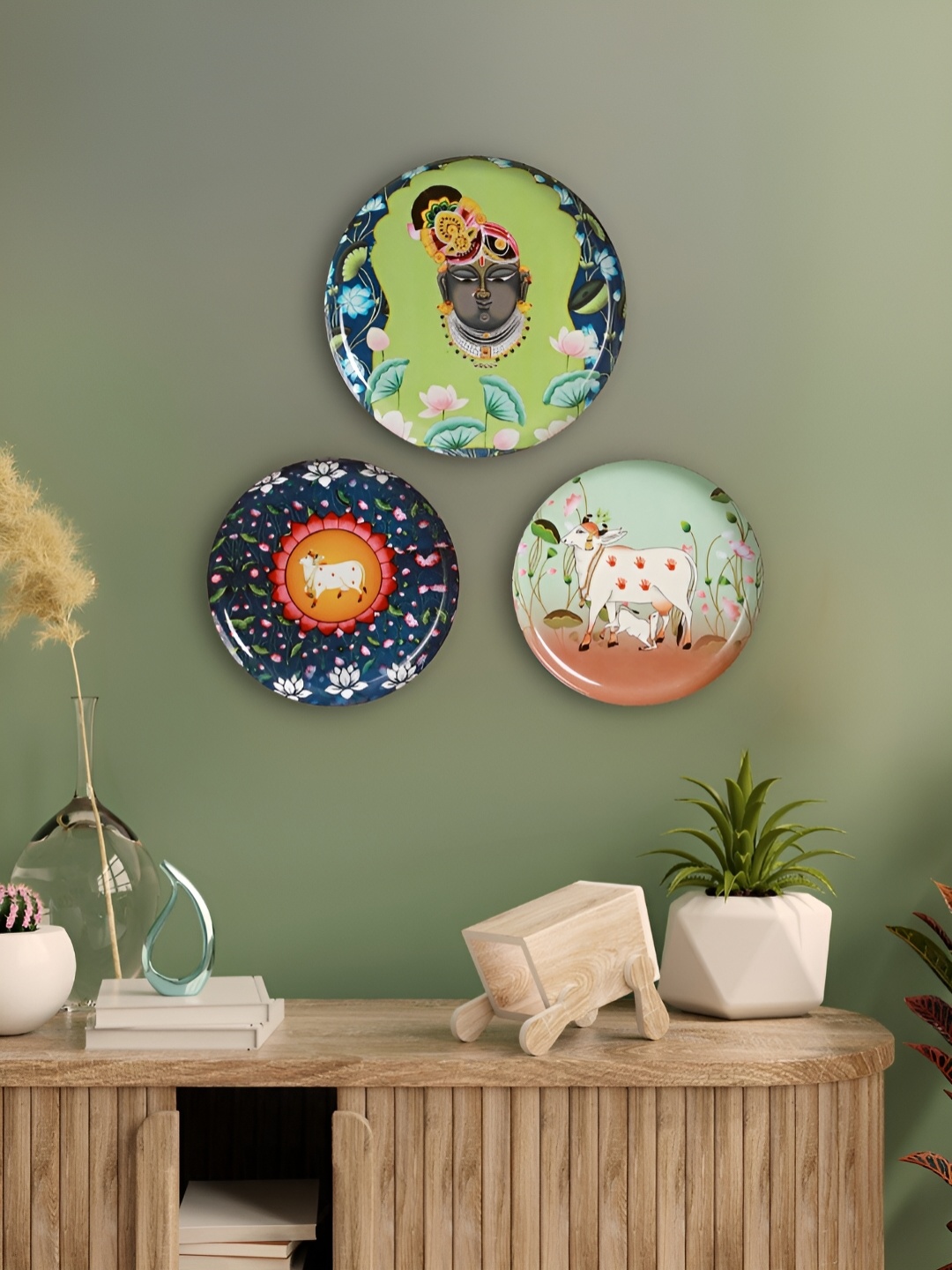 

Homspurts Green & Blue Pichwai Printed Metal Hanging Wall Plates