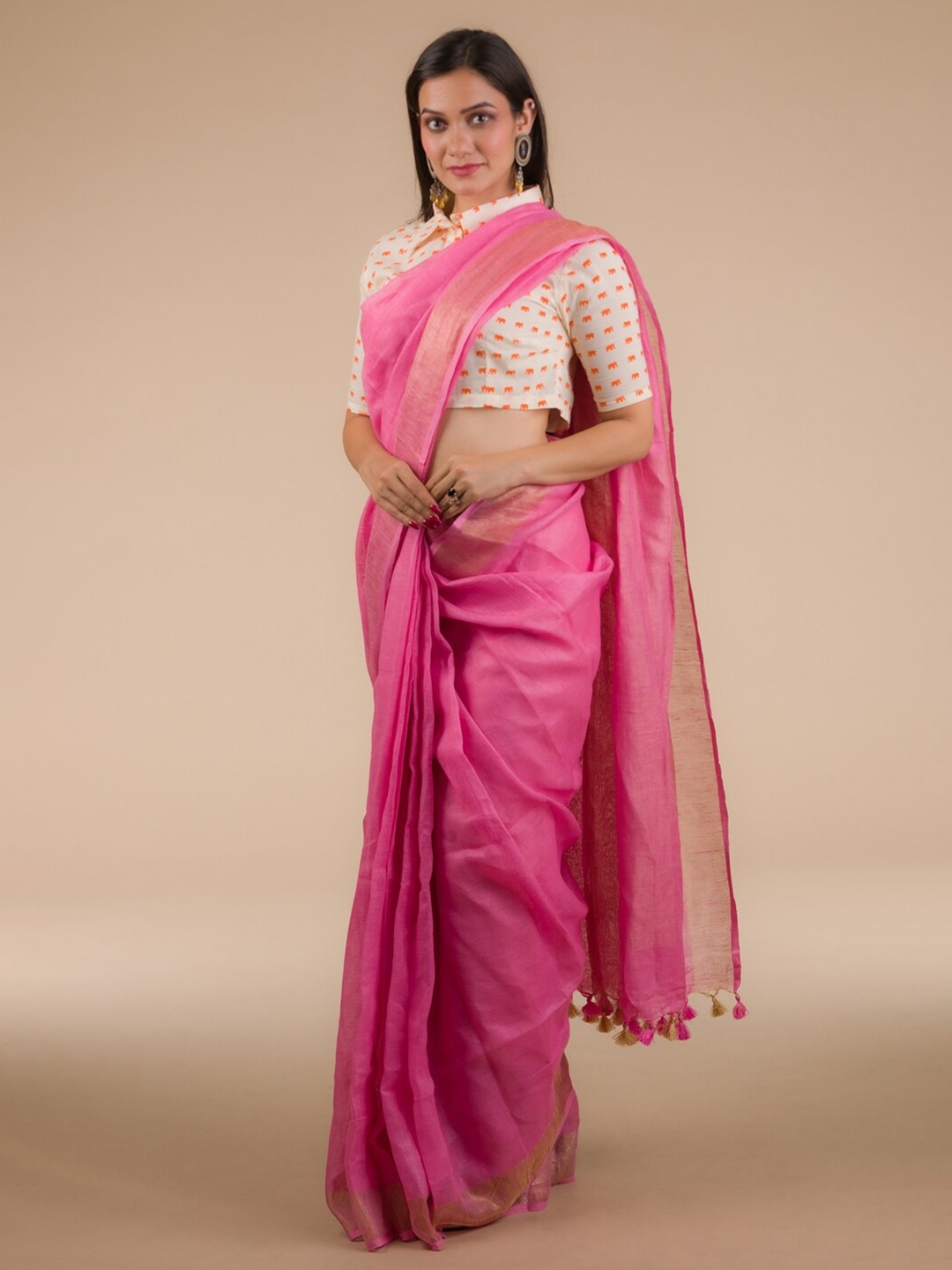 

Indyvarna Zari Pure Linen Saree, Pink