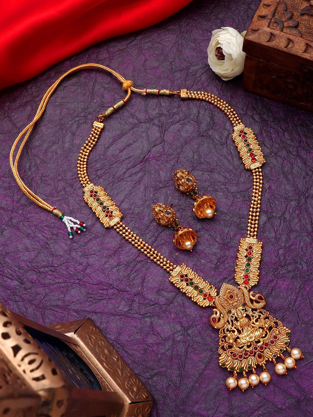 

AARSHVI Gold-Plated Stones-Studded & Pearls Beaded Temple Jewellery Set