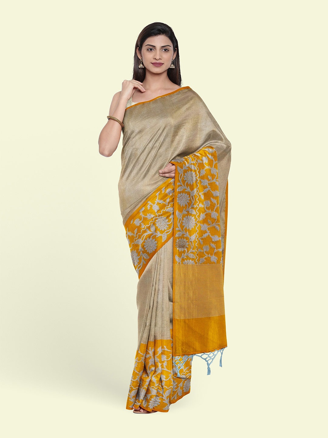 

Muskan Fashion Zari Tissue Banarasi Saree, Gold