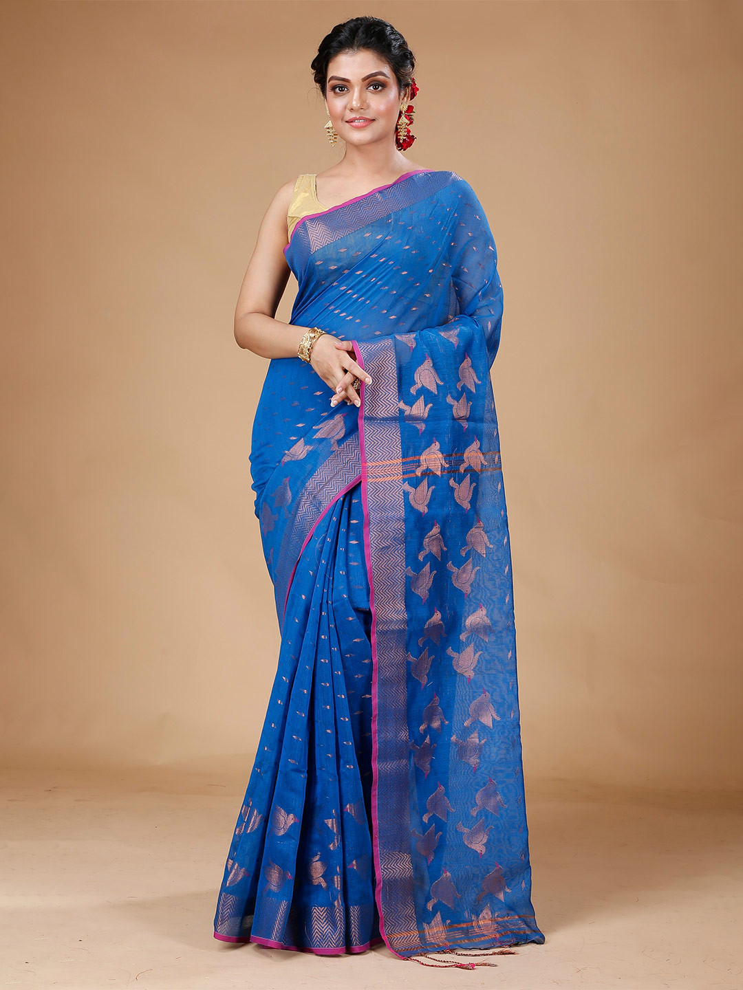 

SLAGHA Ethnic Motifs Woven Design Zari Silk Cotton Taant Saree, Blue