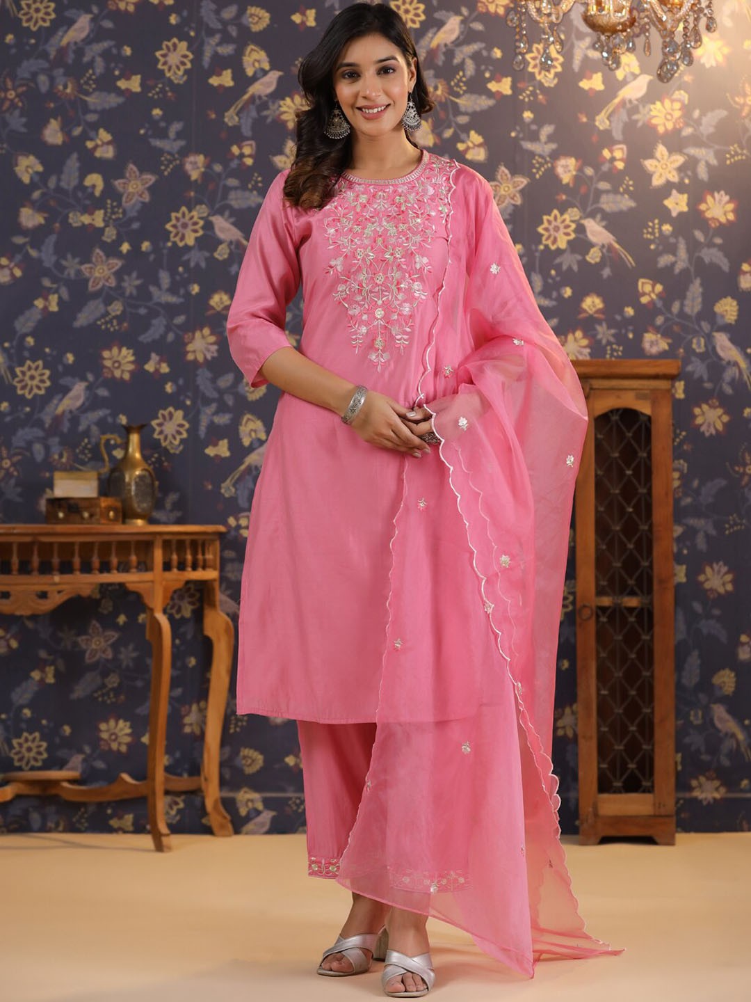 

House of Pataudi Floral Embroidered Straight Kurta With Trousers & Dupatta, Pink