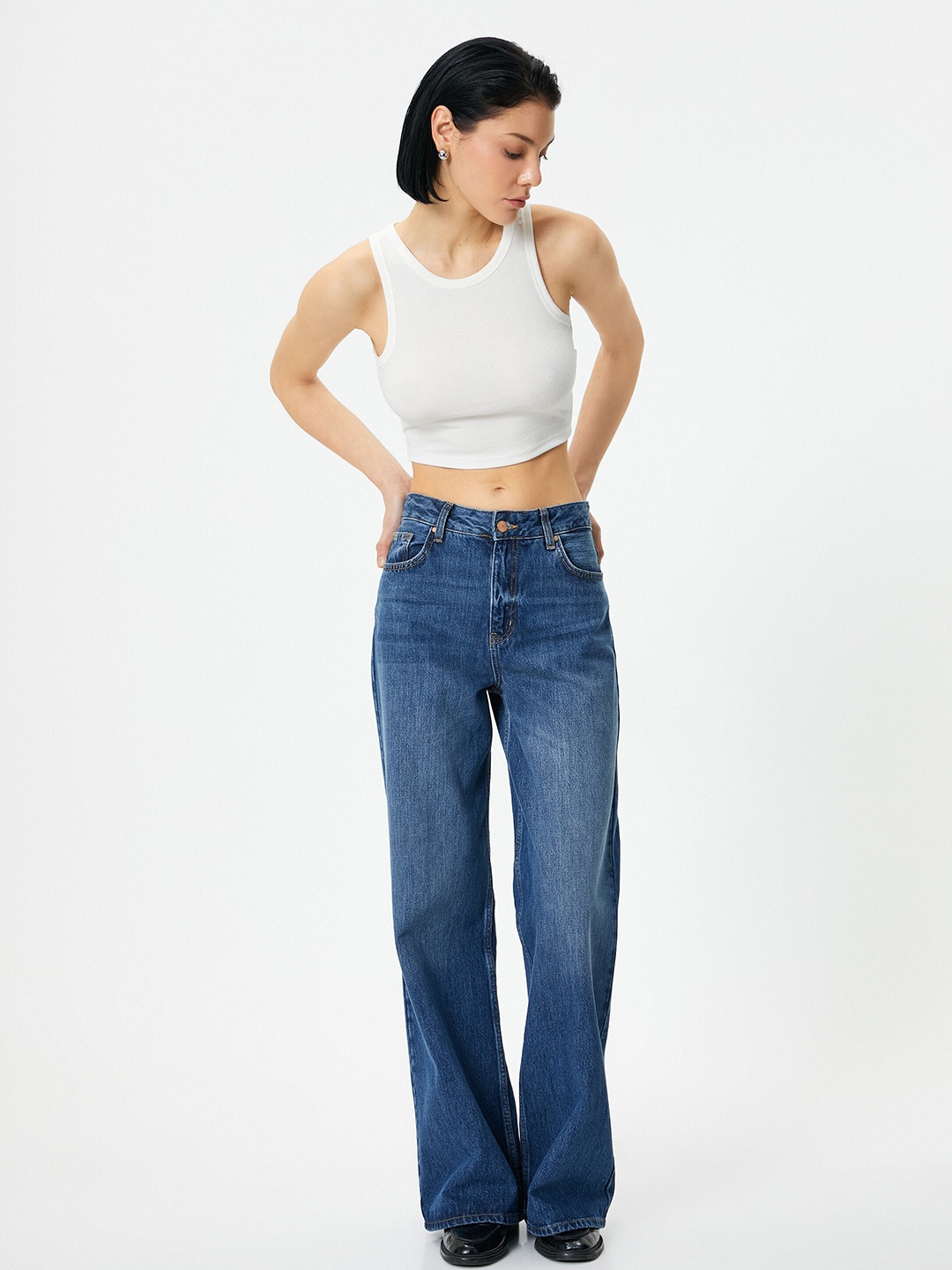 

Koton Sleeveless Crop Tank Top, White