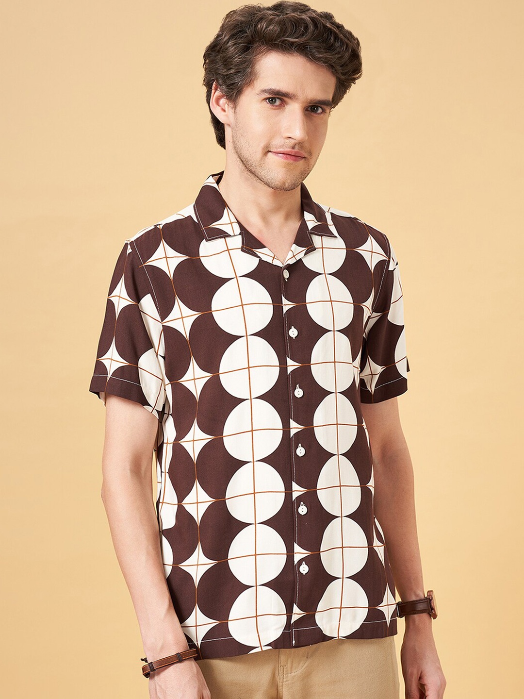 

People Geometric Printed Slim Fit Cuban Collar Casual Shirt, Brown