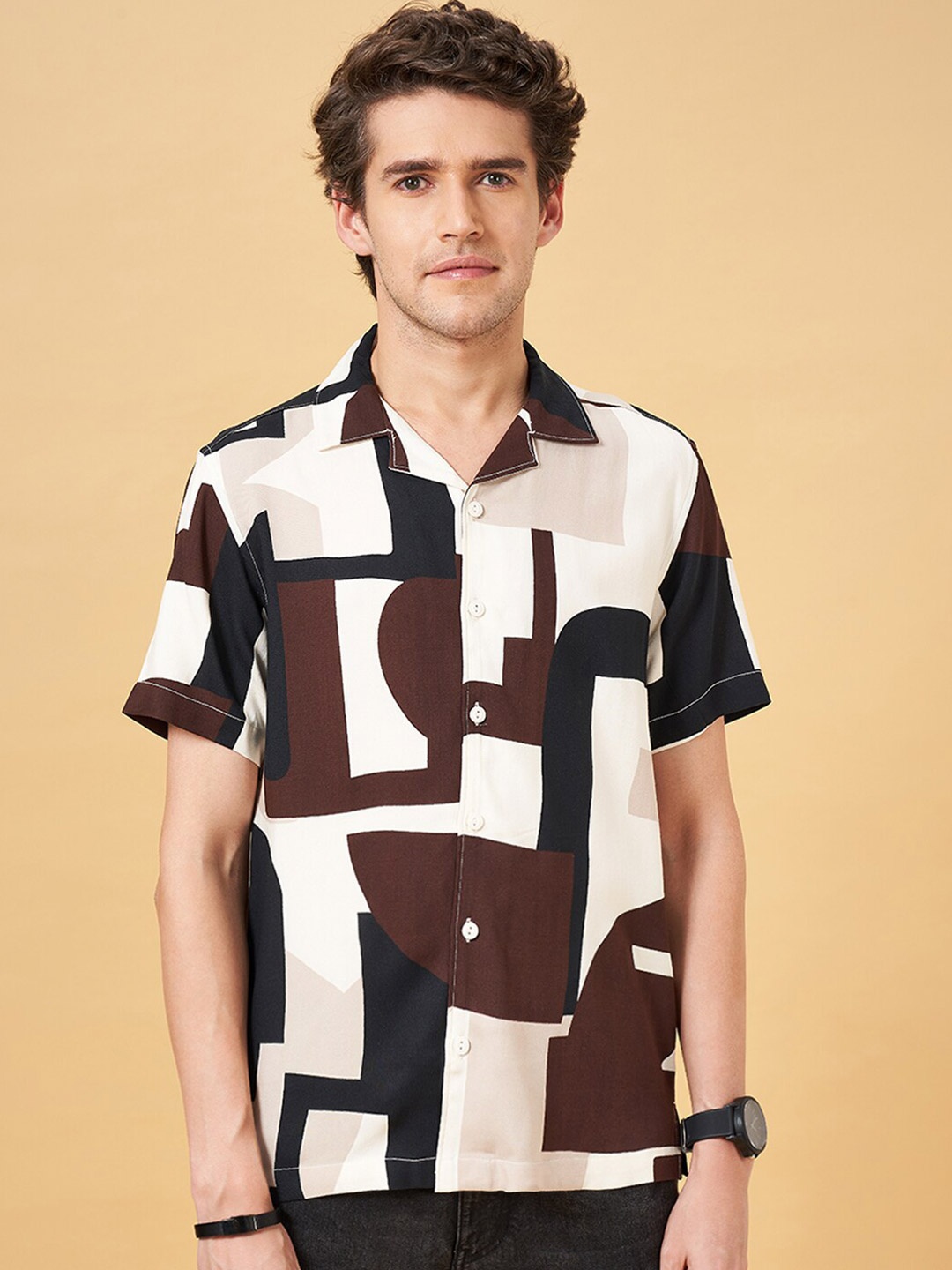 

People Geometric Printed Slim Fit Cuban Collar Casual Shirt, Brown