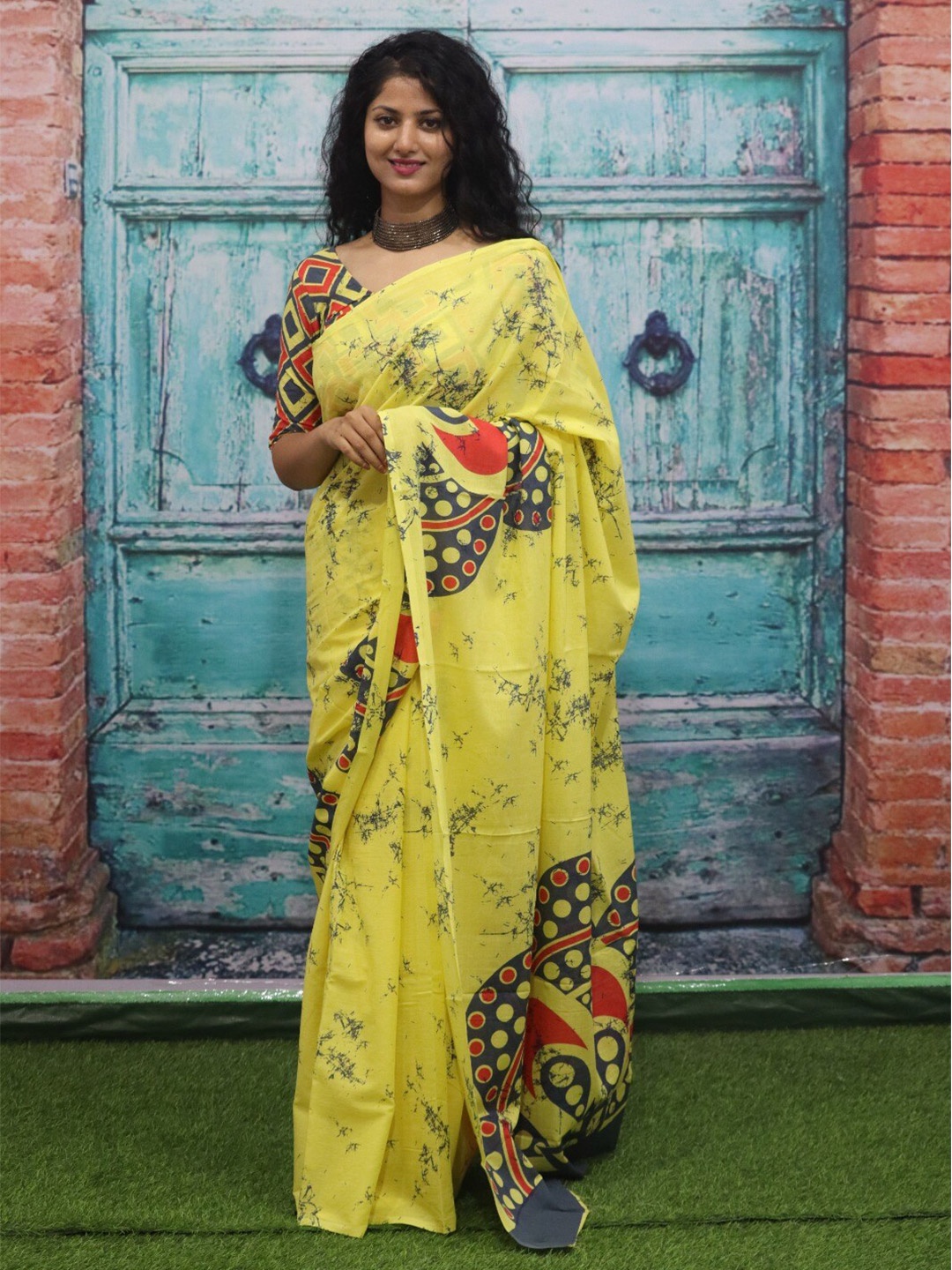 

JALTHER Ethnic Motif Printed Block Print Pure Cotton Saree, Yellow