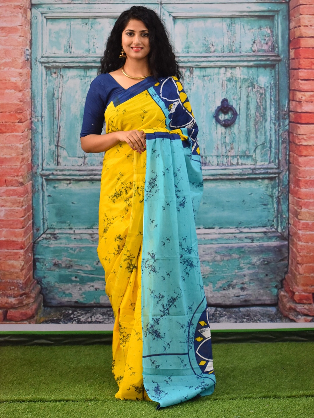 

JALTHER Tie and Dyed Pure Cotton Block Print Saree, Yellow