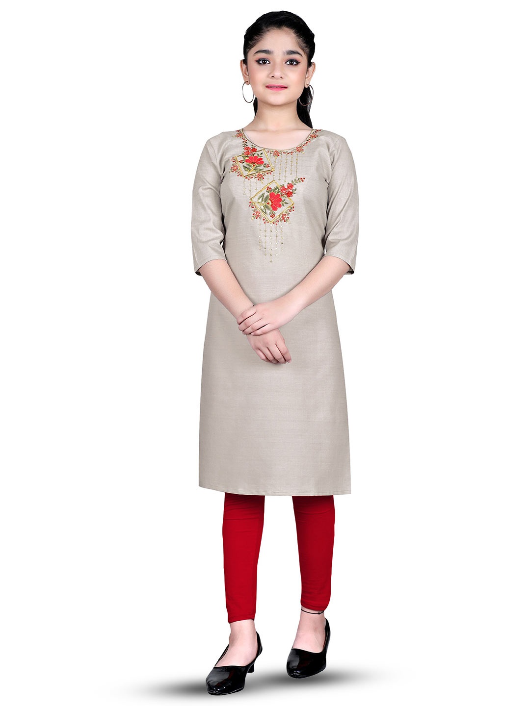 

BAESD Girls Floral Yoke Design Thread Work Kurta, Grey