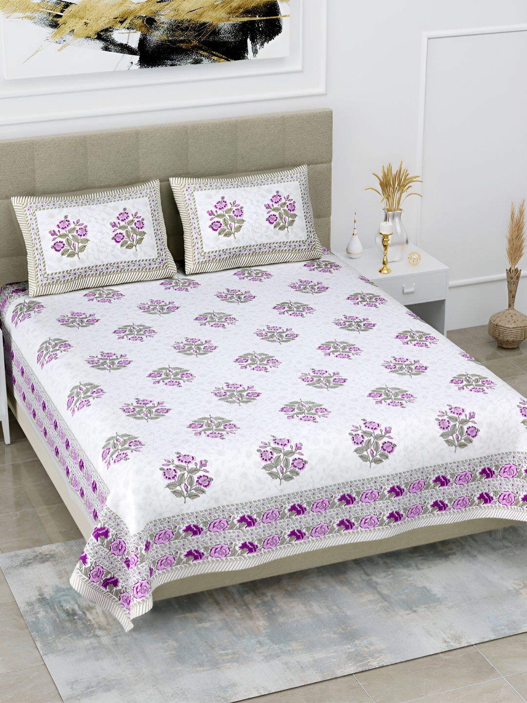 

POORAK Purple & White Floral 144 TC Pure Cotton King Bedsheet With 2 Pillow Covers