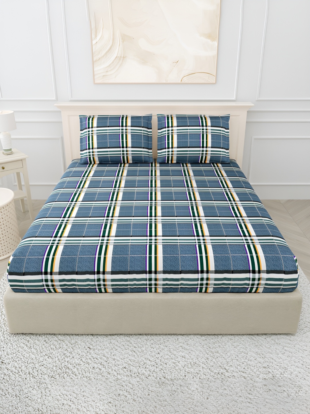 

POORAK Grey & White Geometric 144 TC Pure Cotton King Bedsheet With 2 Pillow Covers