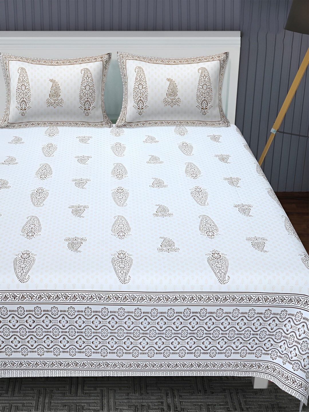 

POORAK Brown & White Ethnic Motifs Cotton 144 TC King Bedsheet with 2 Pillow Covers