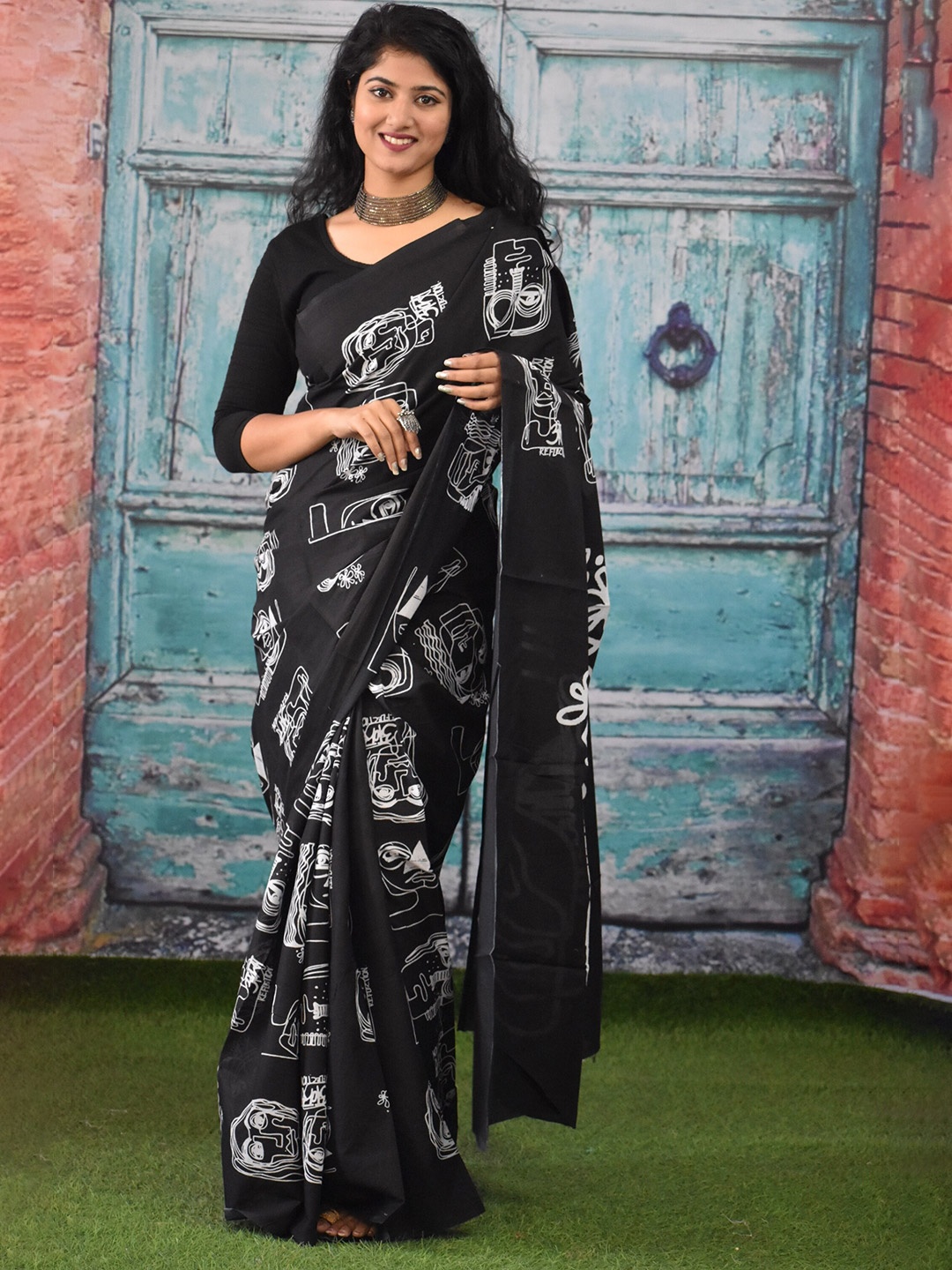 

JALTHER Abstract Printed Pure Cotton Block Print Saree, Black