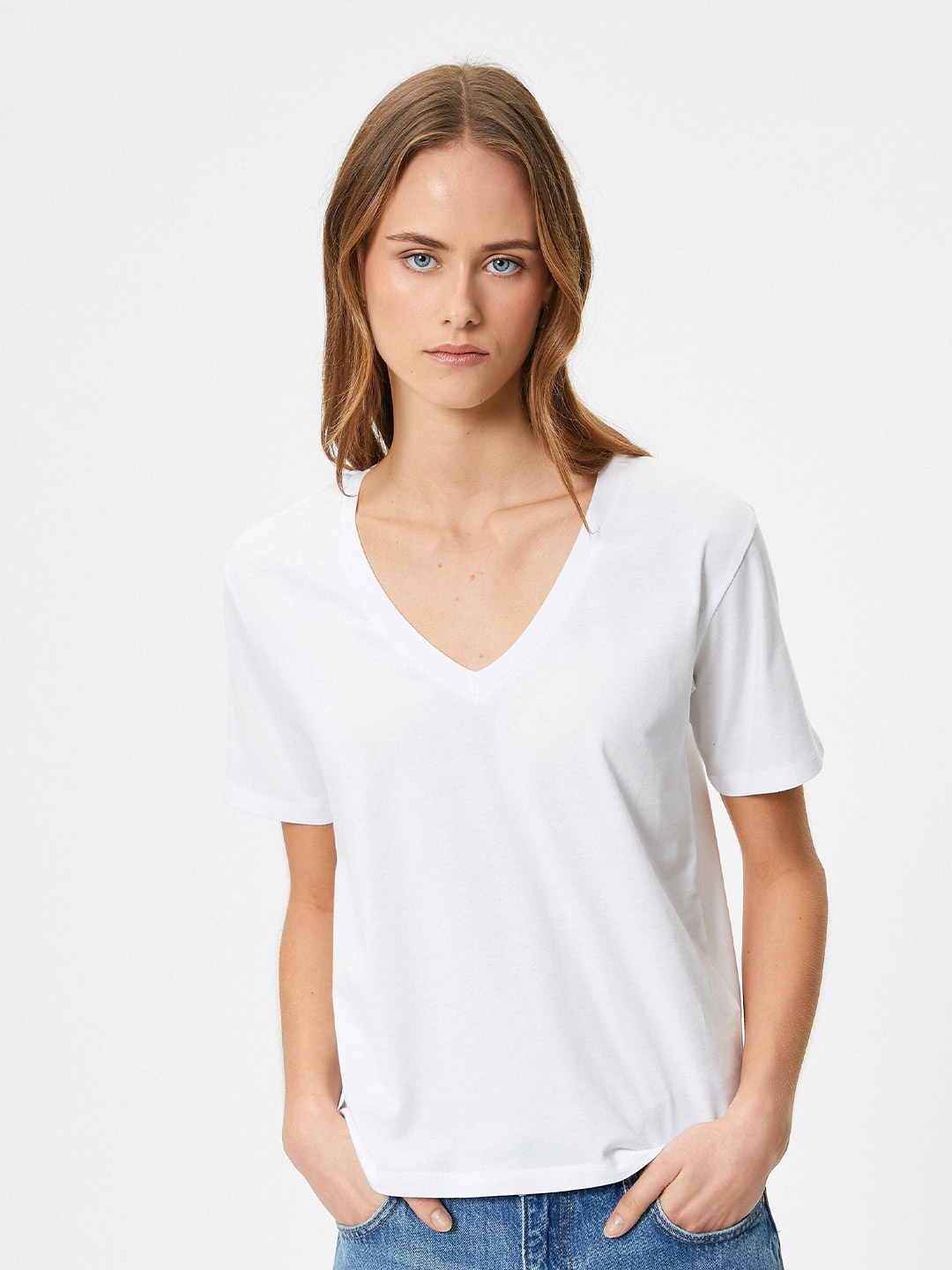 

Koton V-Neck Drop-Shoulder Sleeves Pure Cotton T-shirt, White
