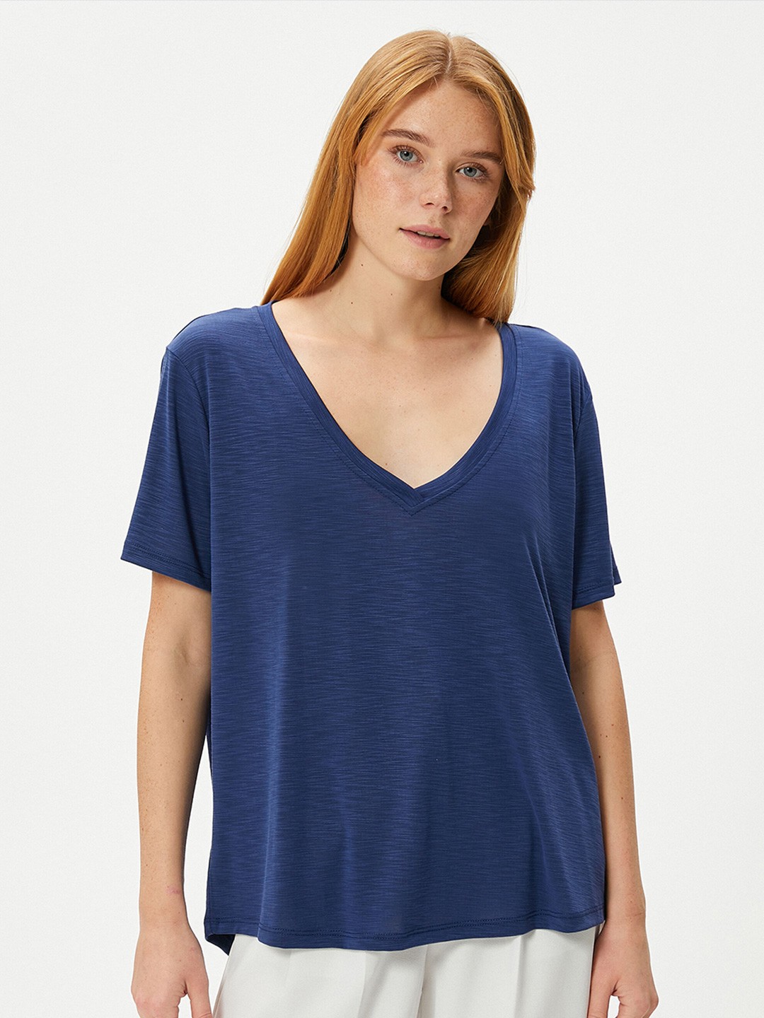 

Koton V-Neck Drop Shoulder Sleeves T-shirt, Navy blue