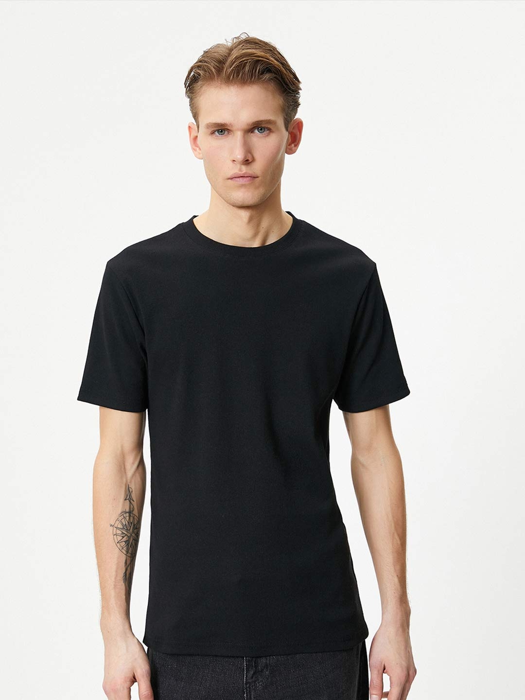 

Koton Round Neck Short Sleeves T-shirt, Black