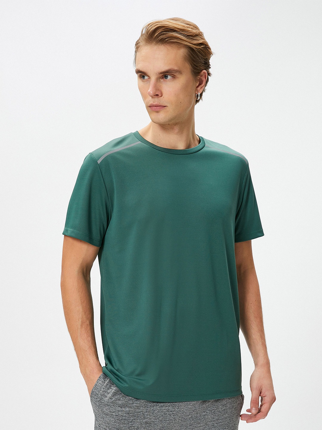 

Koton Round Neck Casual T-shirt, Green