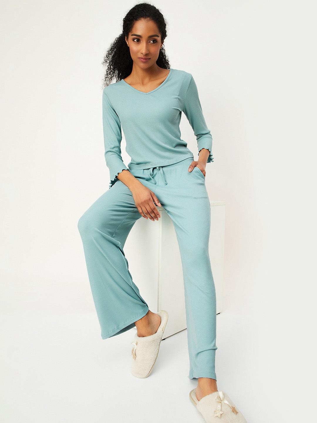 

max V-Neck Night suit, Blue