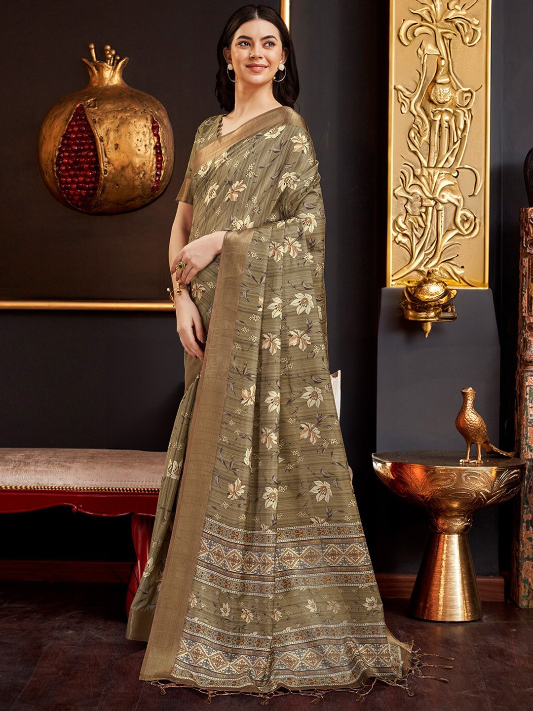 

Ishin Floral Printed Zari Saree, Green