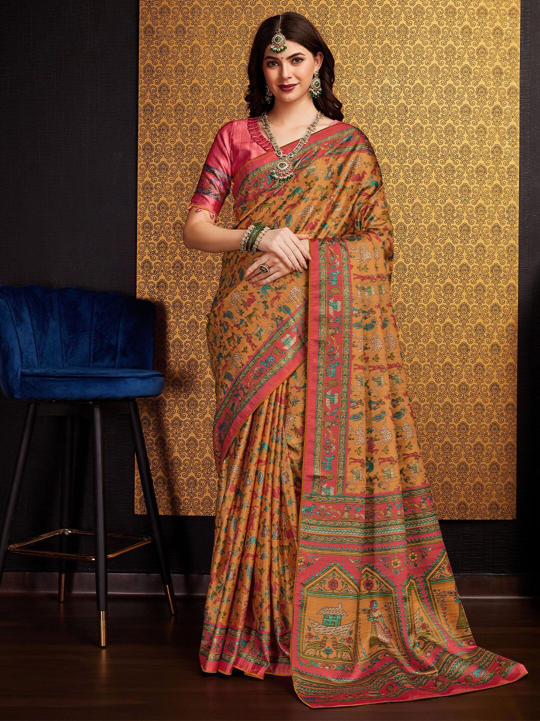 

Ishin Floral Printed Saree, Mustard