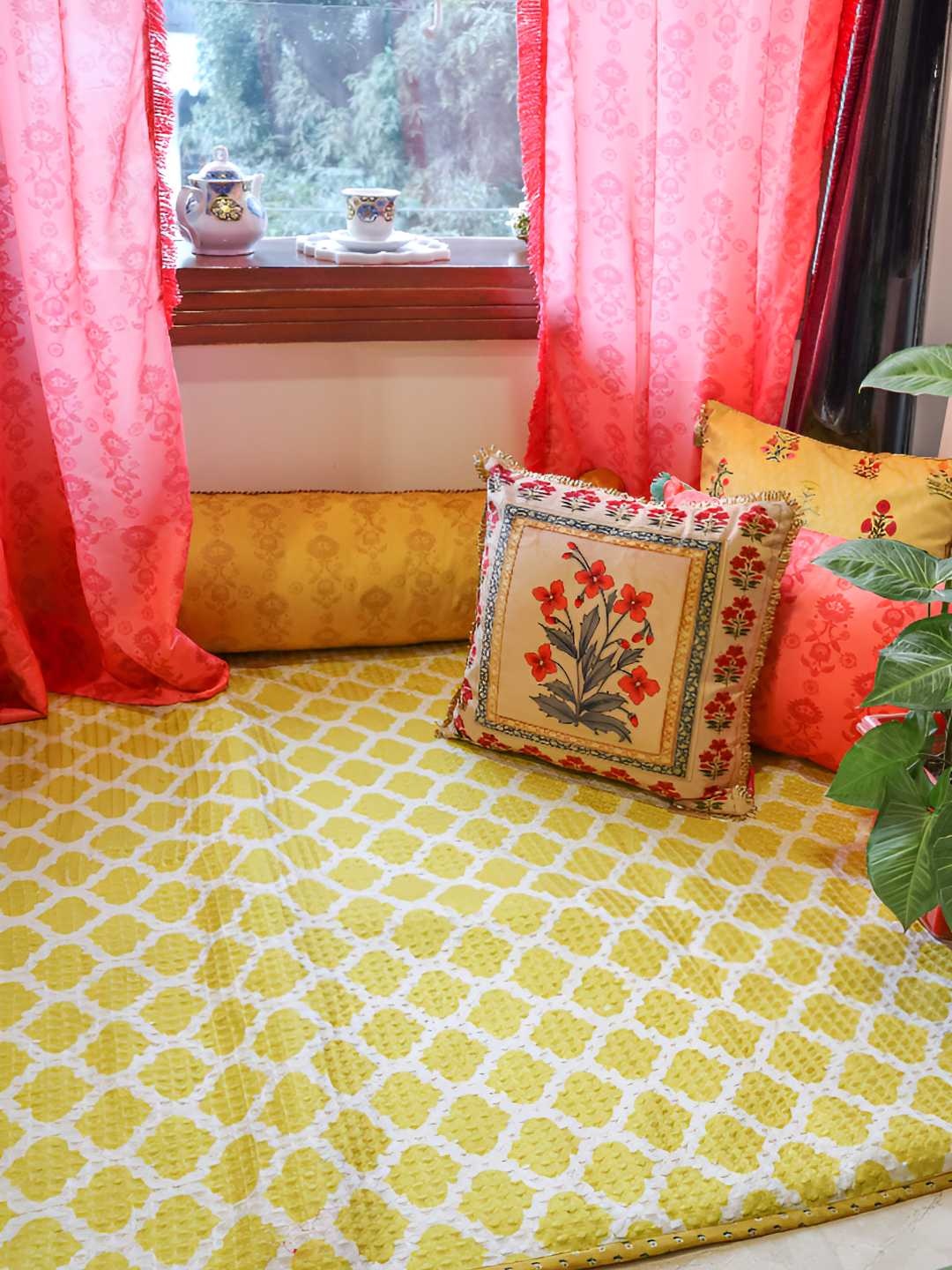 

design station Yellow & White Geometric Printed Dhurrie