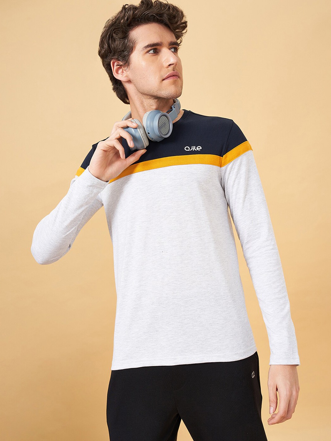 

Ajile by Pantaloons Colourblocked Cotton Slim Fit T-shirt, Navy blue