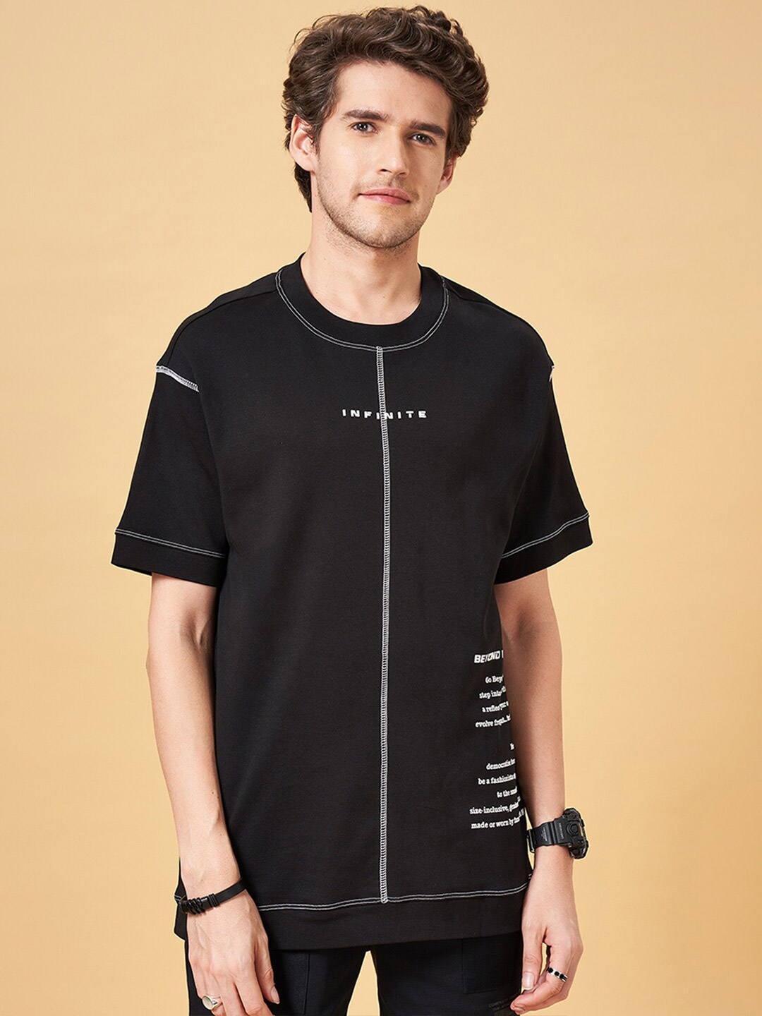 

Street 808 by Pantaloons Typography Printed Drop Shoulder Sleeves Boxy T-Shirt, Black
