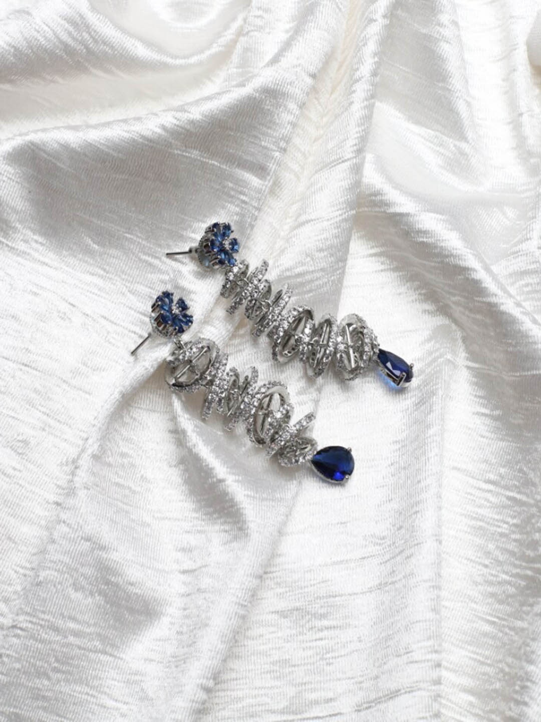 

Maansh Silver-Plated Contemporary Studs Earrings, Navy blue