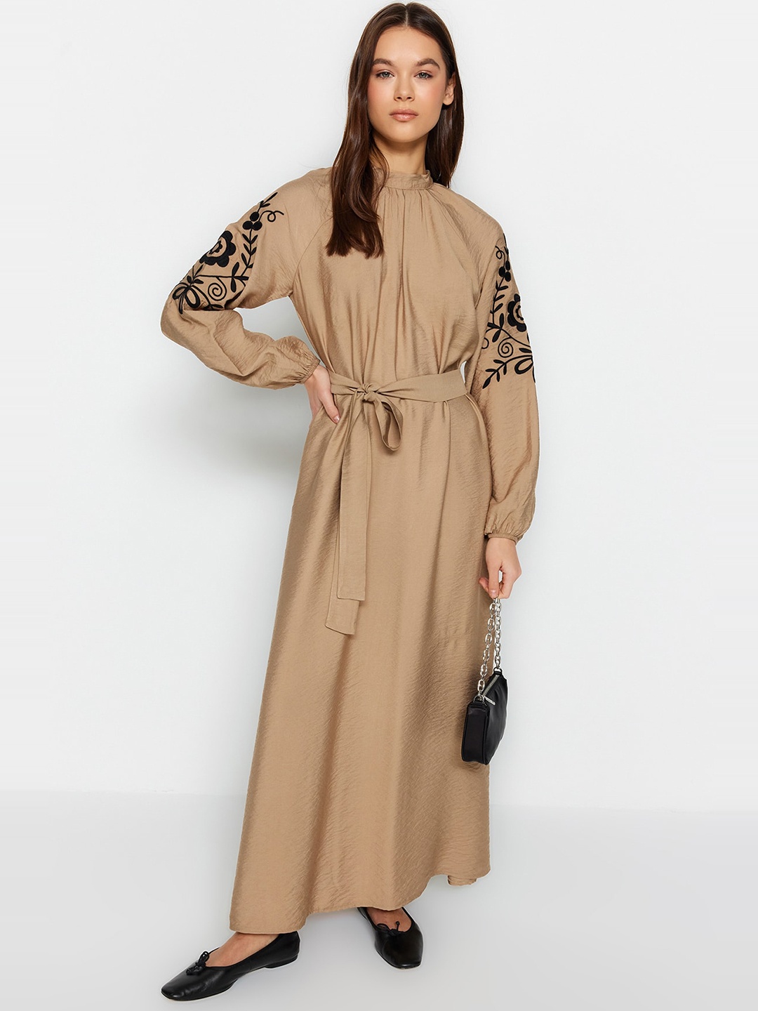 

Trendyol Round Neck Maxi Dress, Beige