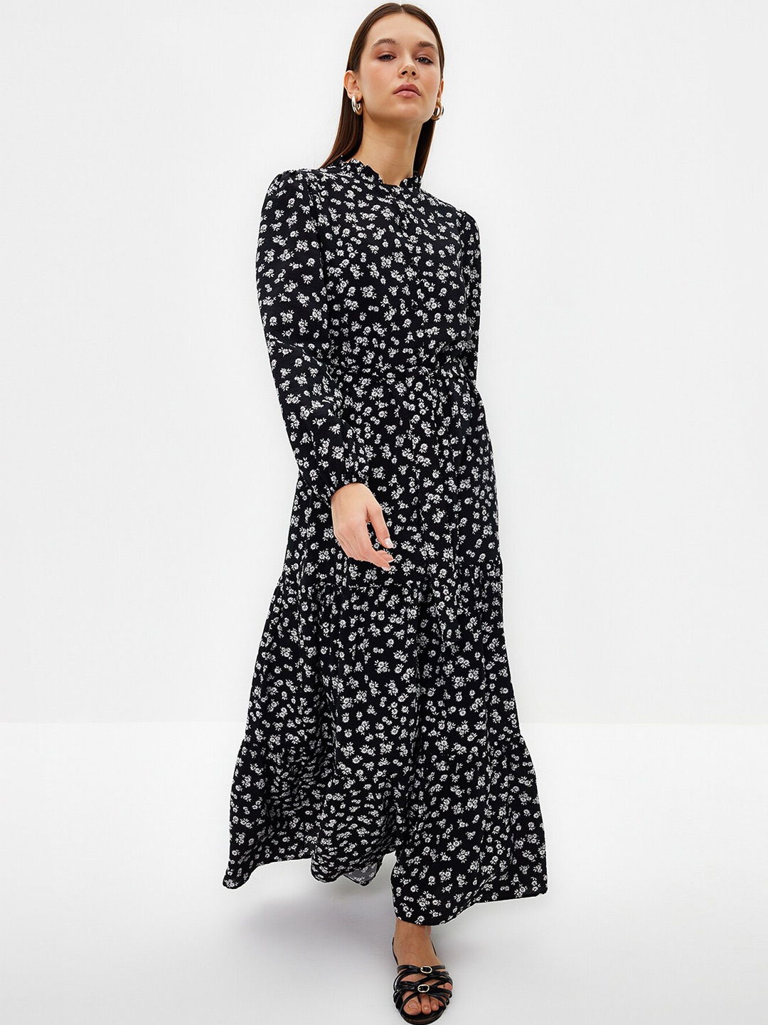 

Trendyol Floral Print Mandarin Collar Cuffed Sleeves Tie-Up Neck Maxi Dress, Black