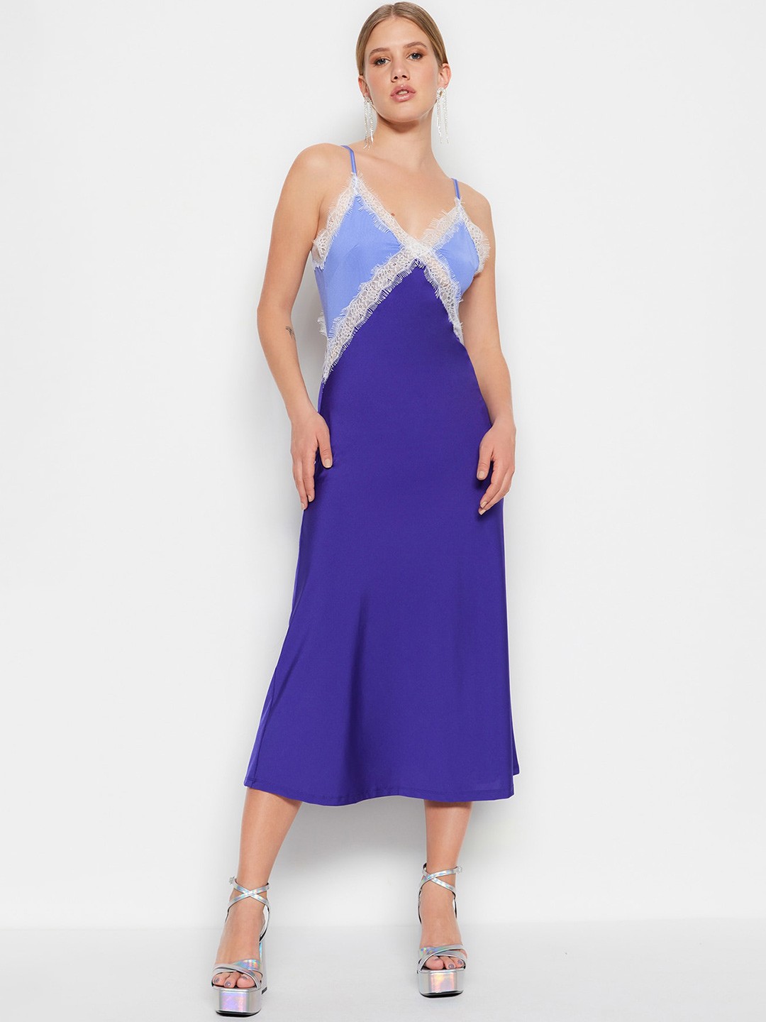 

Trendyol Shoulder Straps Bodycon Midi Dress, Blue