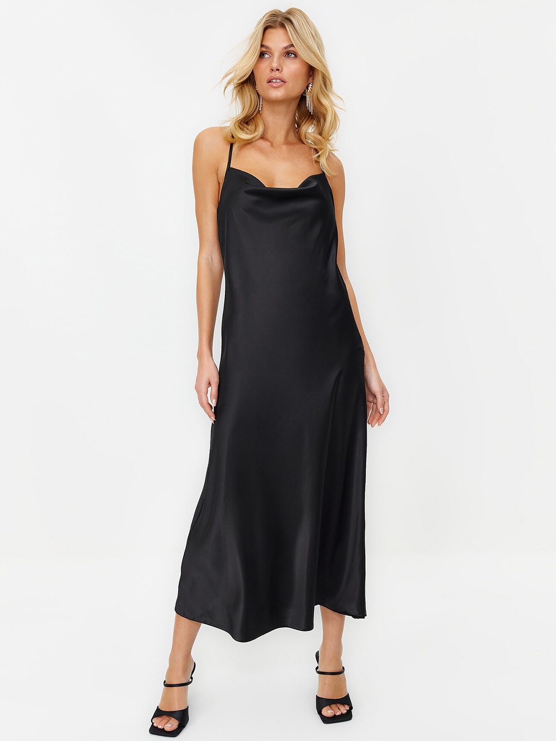 

Trendyol Shoulder Straps A-Line Maxi Dress, Black