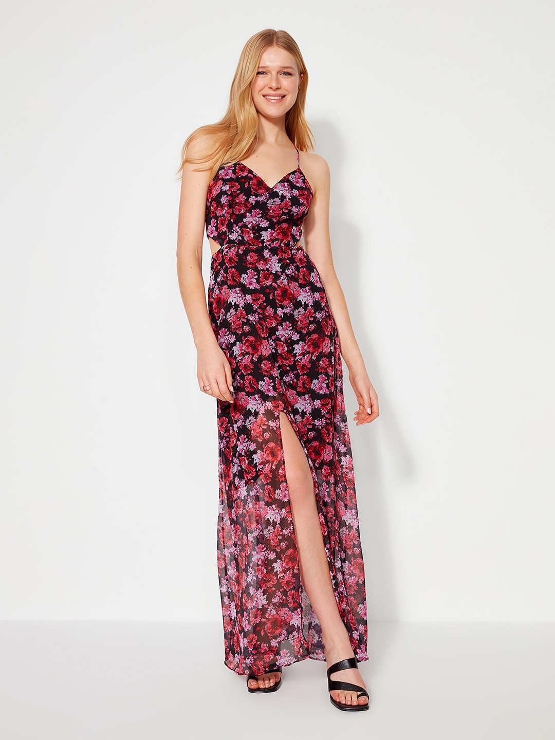 

Trendyol Floral Printed Cut Out Maxi Dress, Red