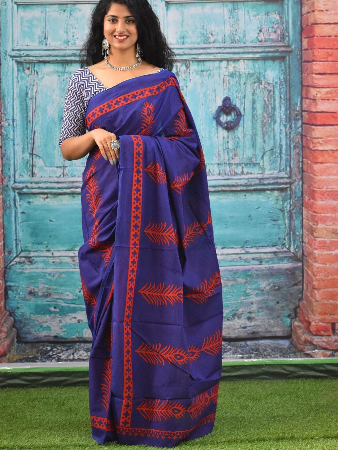 

KIAARON Ethnic Motifs Printed Pure Cotton Saree, Blue