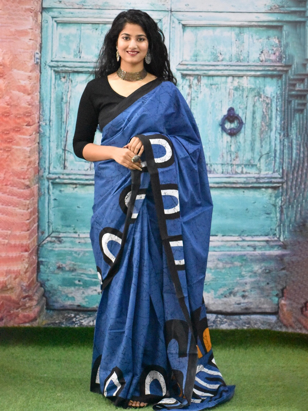 

KIAARON Abstract Printed Pure Cotton Block Print Saree, Blue