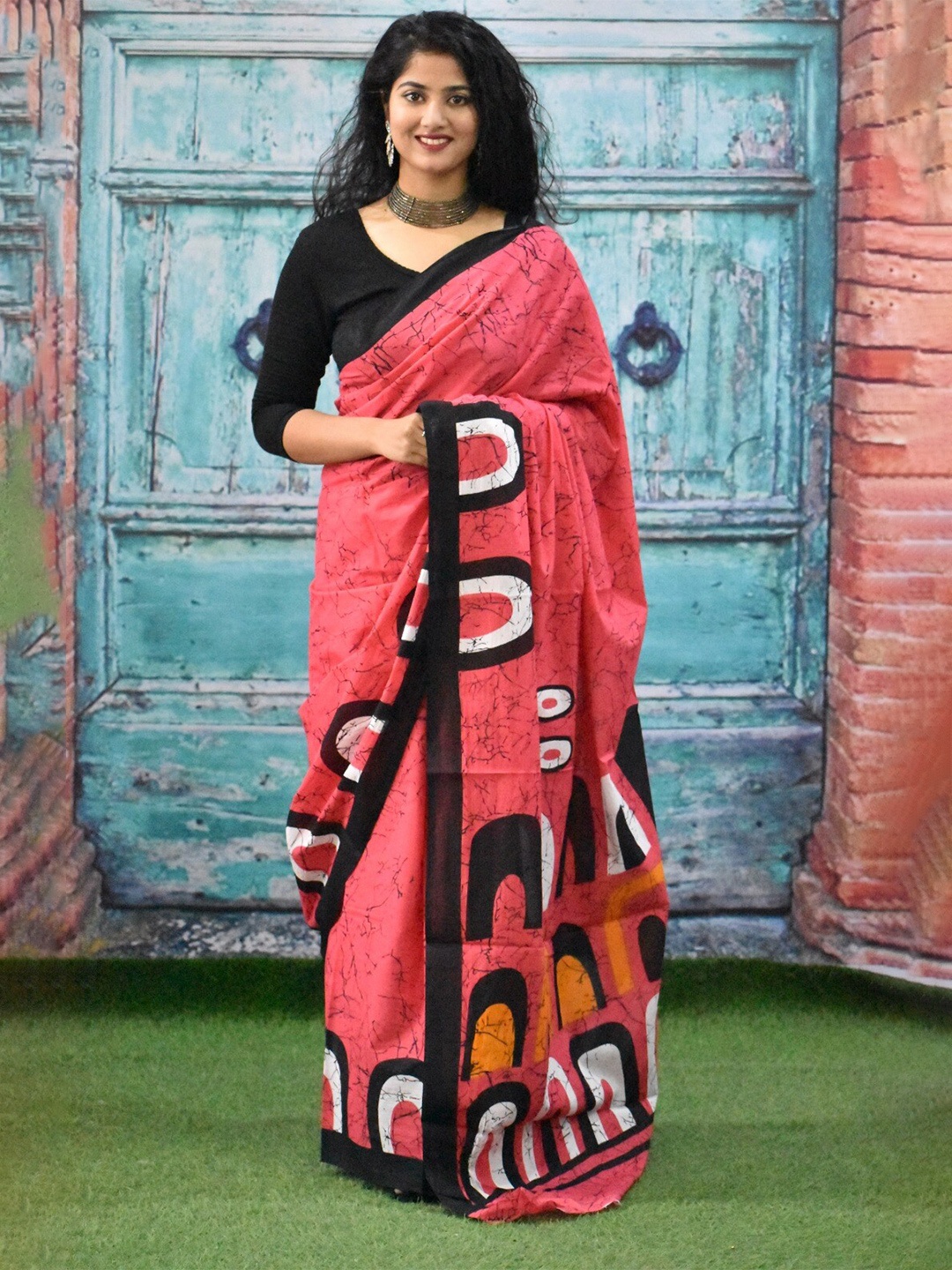 

KIAARON Abstract Printed Pure Cotton Block Print Saree, Pink