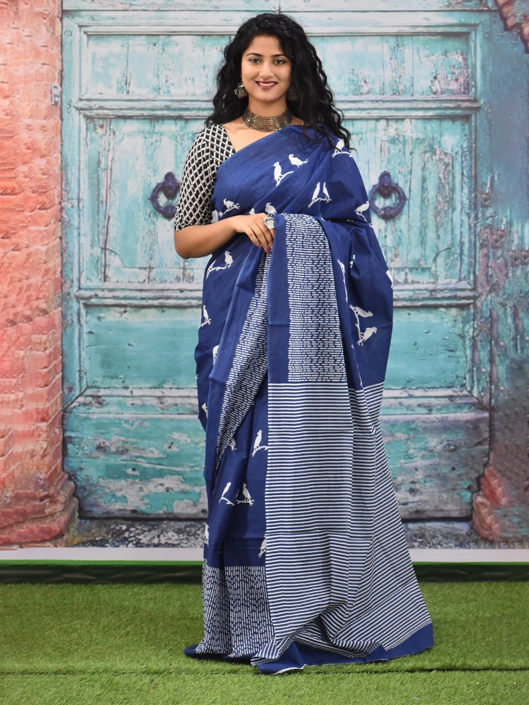 

KIAARON Abstract Pure Cotton Block Print Saree, Blue