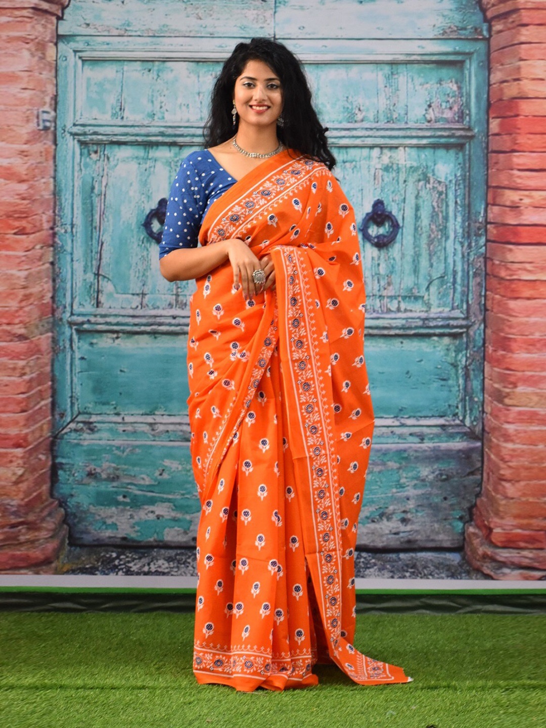 

KIAARON Ajrak Block Pure Cotton Block Print Saree, Orange