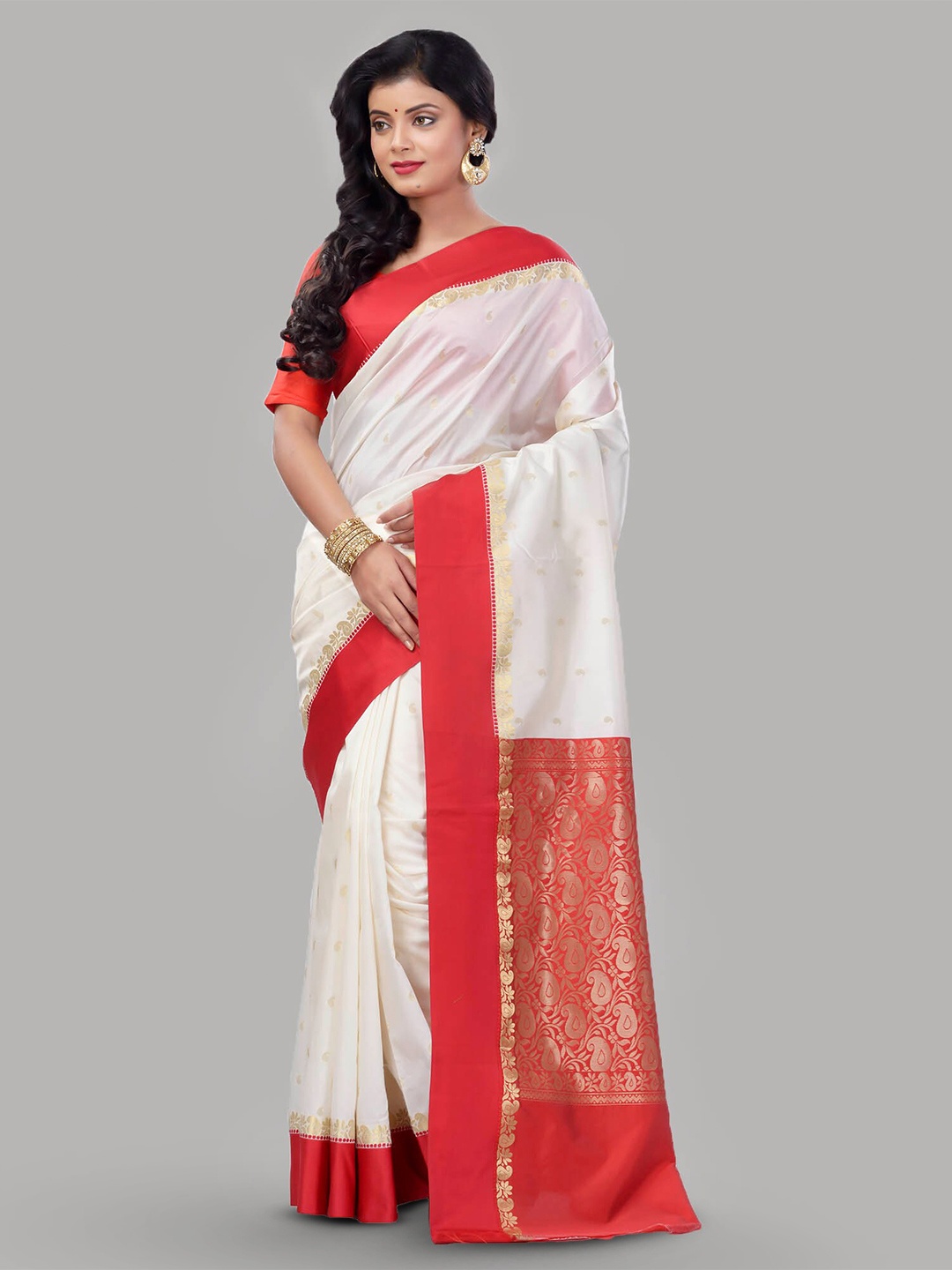 

Ruuprekha Ethnic Motifs Woven Design Zari Pure Silk Garad Saree, White