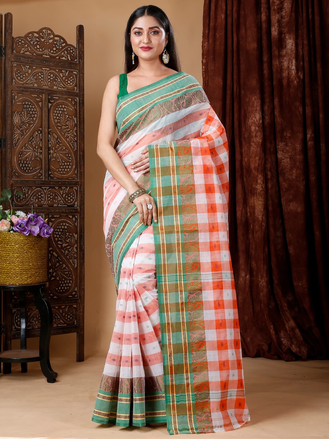 

Ruuprekha Checked Pure Cotton Taant Saree, Orange