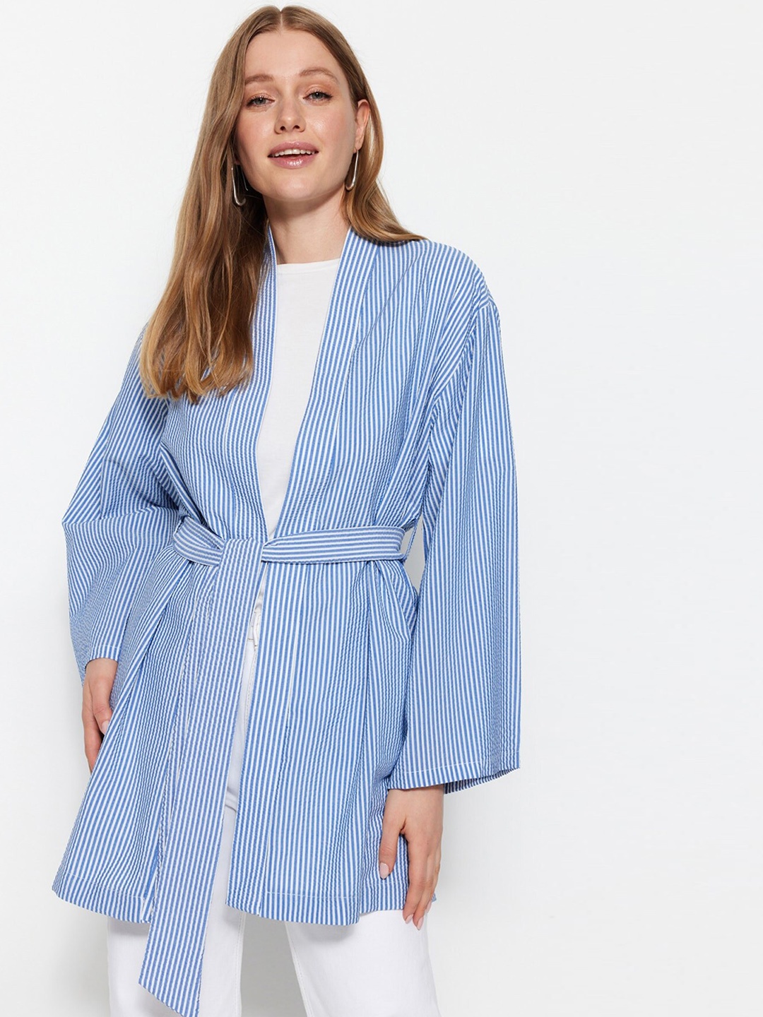 

Trendyol Striped Robe With Belt, Blue