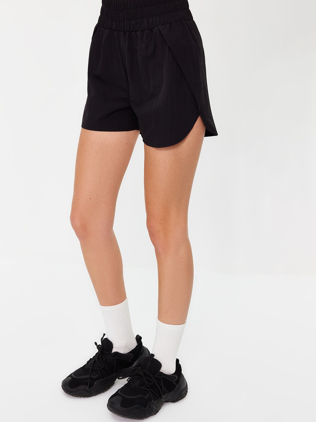 

Trendyol Women Mid-Rise Regular Shorts, Black