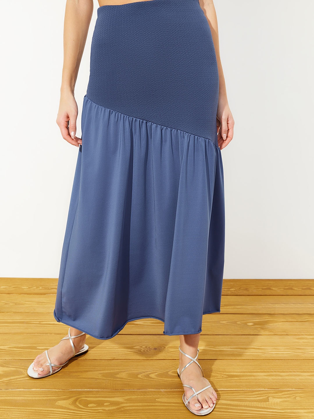 

Trendyol Colourblocked Gathered Detail Flared Maxi Skirt, Blue